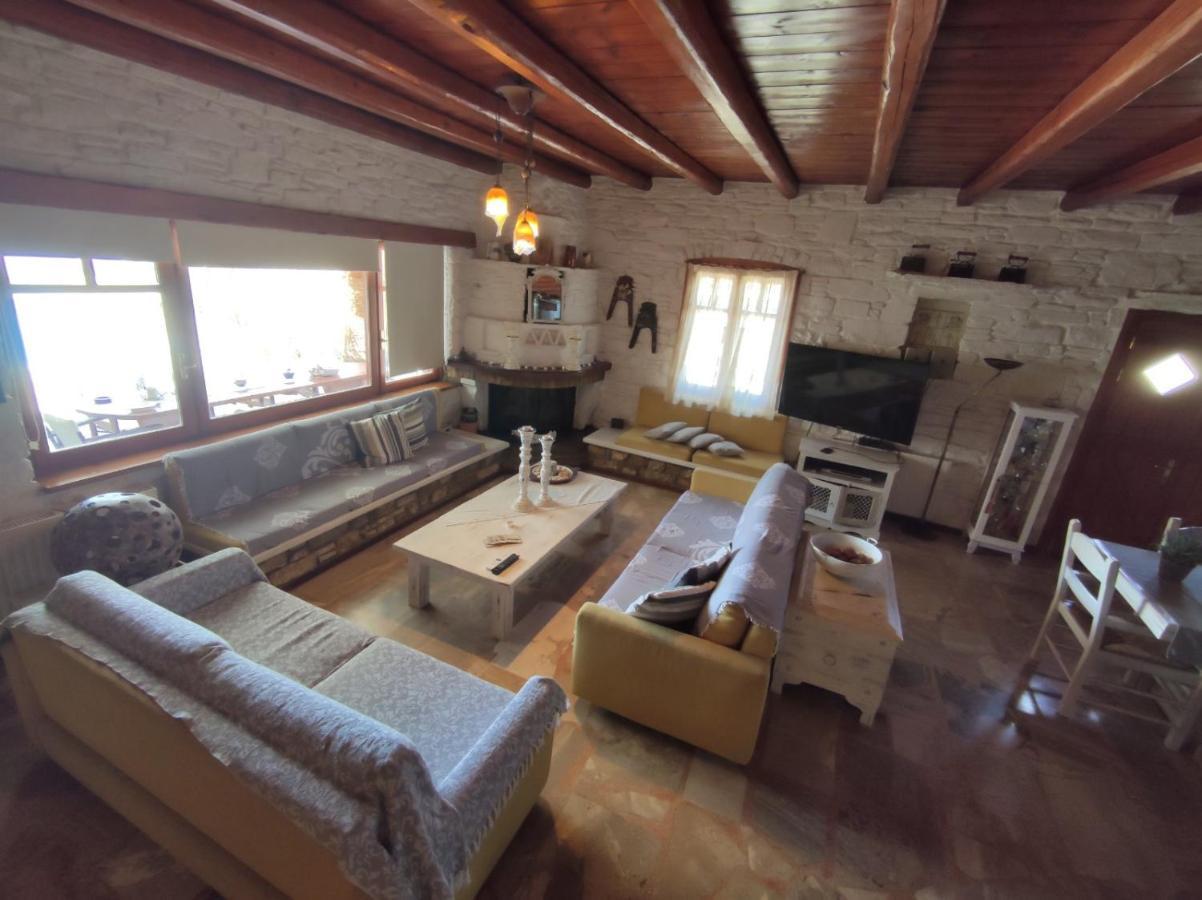 Sun Holiday House Pisses Exterior foto